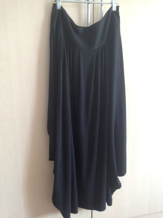 Юбка длинная. Черная.