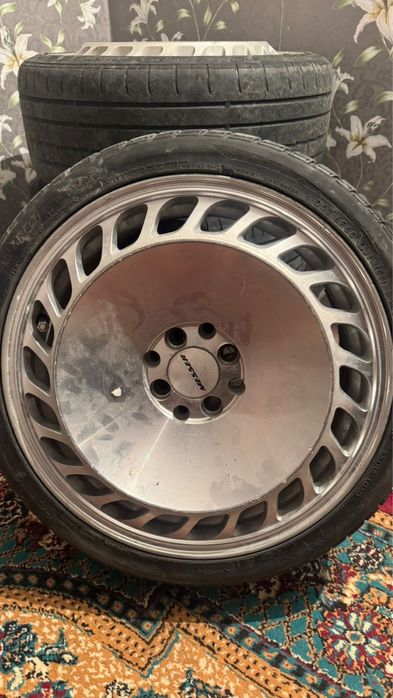 машина хароше 2114