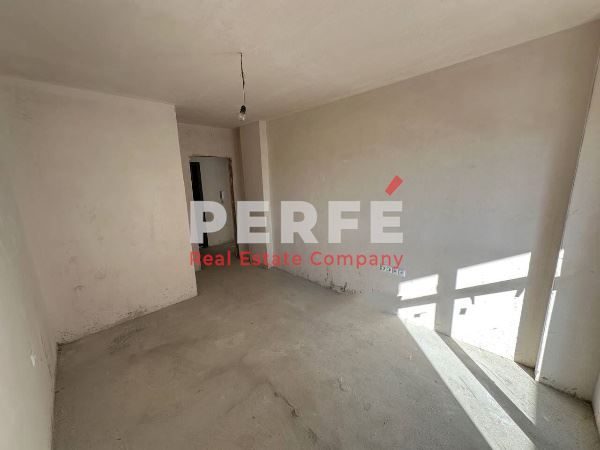 Продава се Двустаен апартамент в Бургас, Меден рудник - зона Б - 62 кв.м за 1283 €/кв.м - Снимка #2