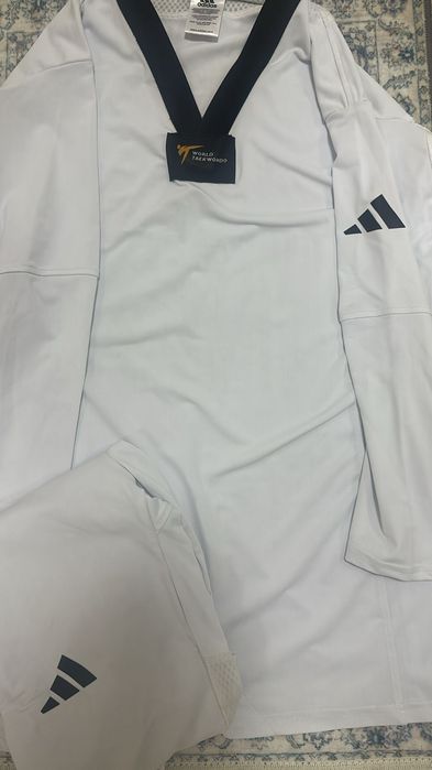 кимоно "Adidas" для единоборств