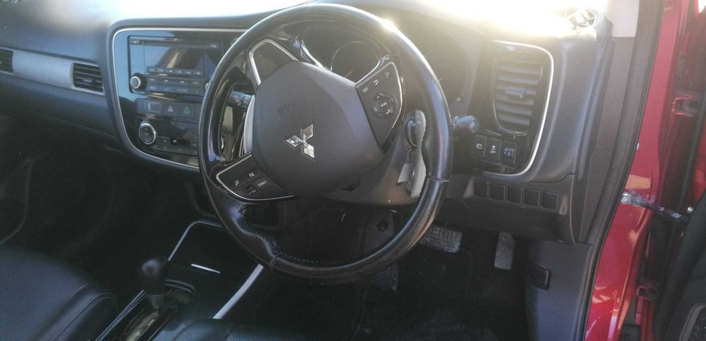 Dezmembrez Mitsubishi Outlander 2.3d 2017