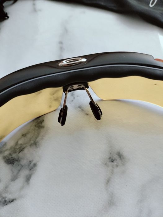 Очки солнцезащитные Oakley