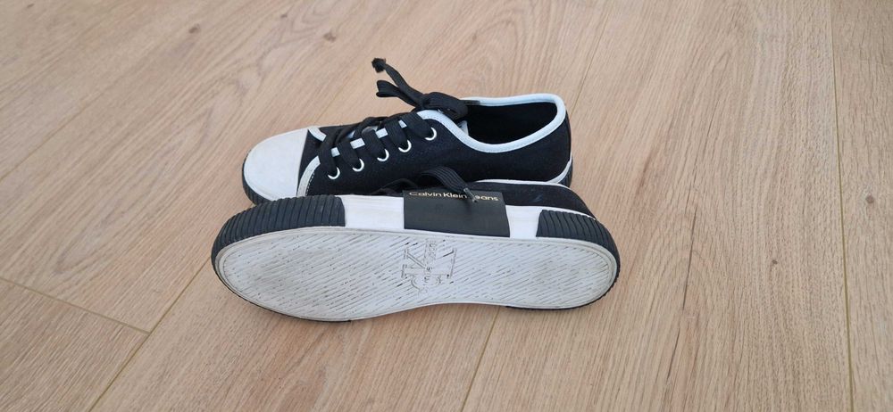 Детски кецове Calvin Klein