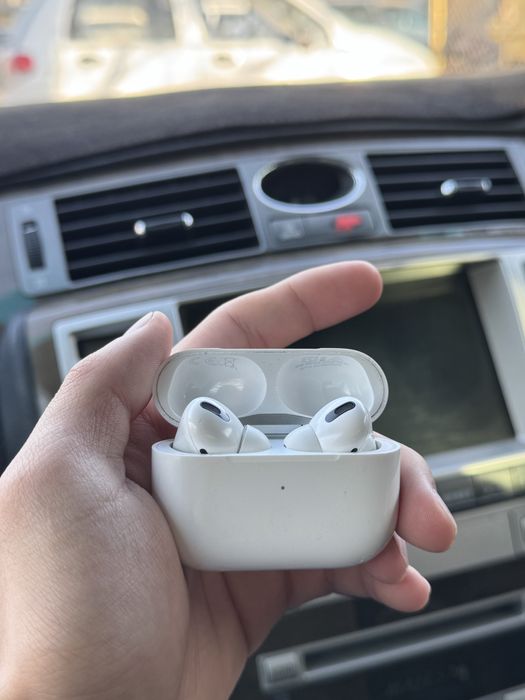AirPods Pro.