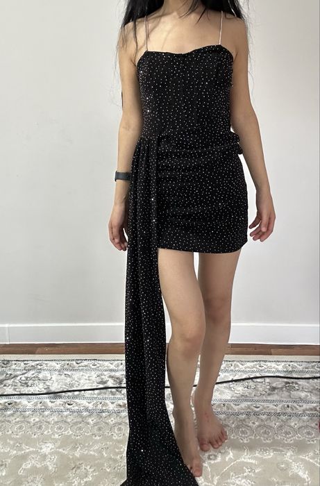 Платье 15к новый