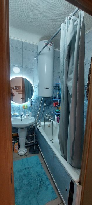 Продам 4х комнатную квартиру