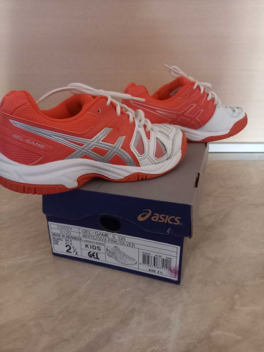 Детски маратонки ASICS