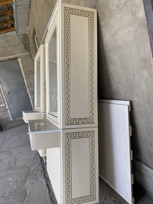 Парикмахерский стол