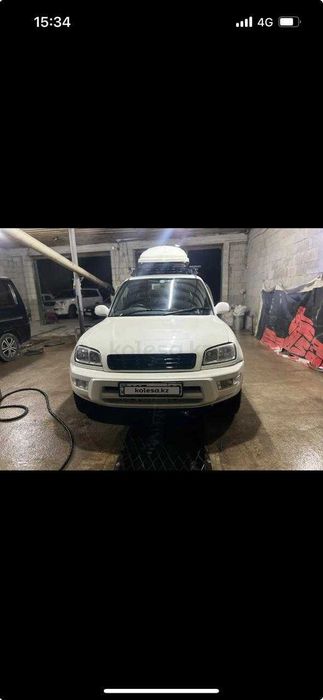 Продам машину RAV 4