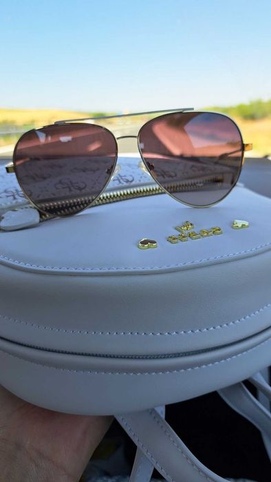 Слънчеви очила Guess