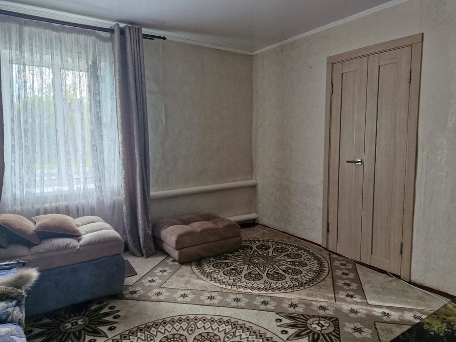 Продам дом,частично мебелированый