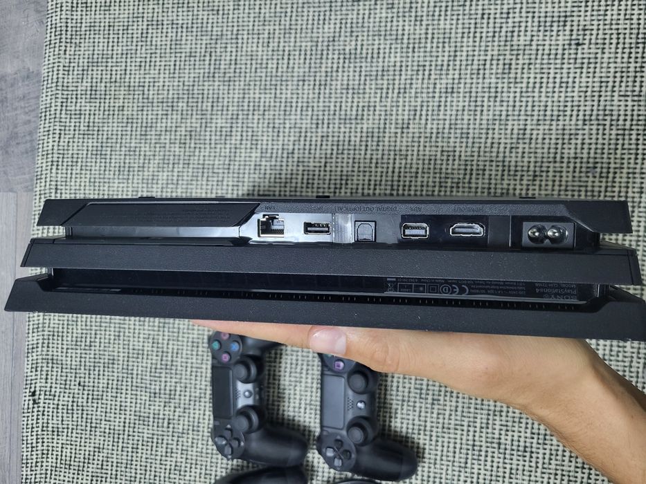 PS 4 PRO ultima versiune 7216B + jocuri