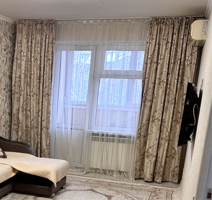 Продам шторы в зал с тюлью