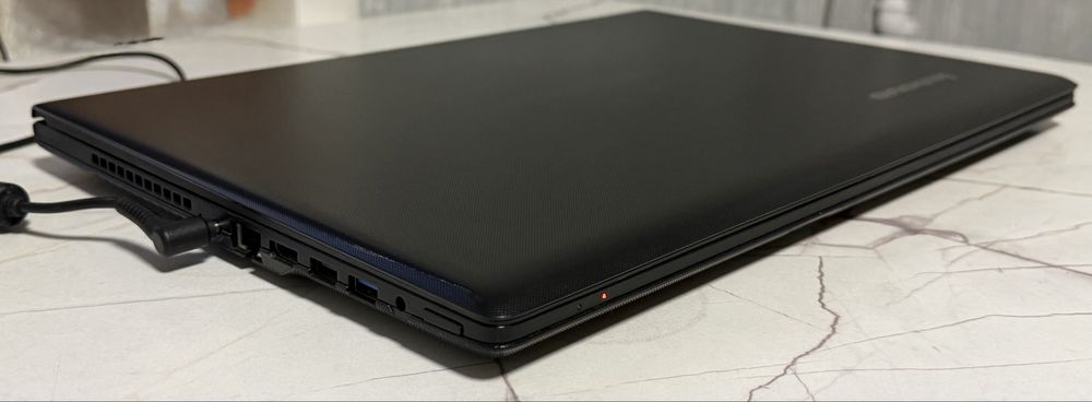 Ноутбук Lenovo продам