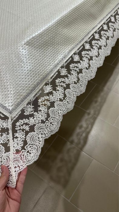 Стол трансформер со скатертью