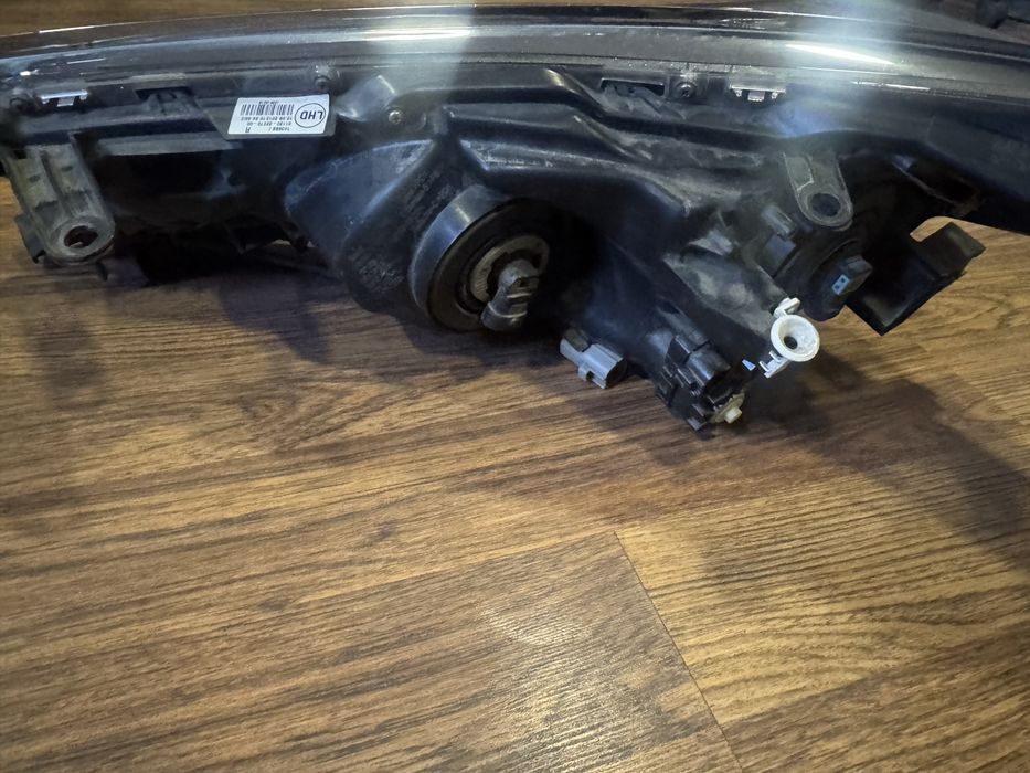 Фара правая Toyota Corolla 180 оригинал