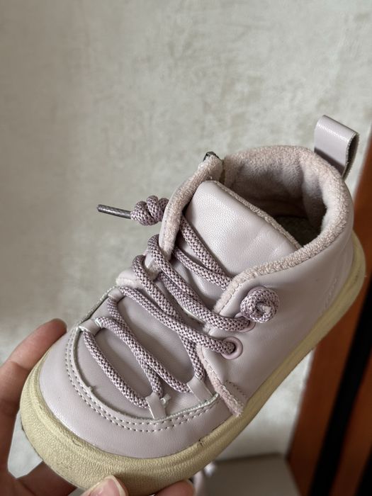 Детская обувь на девочку