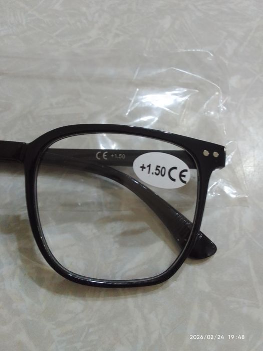 Продам очки для зрения +1.5