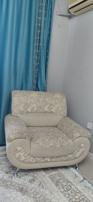 Продам диван и кресло