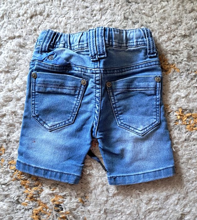 Set pantaloni scurți marimea 80