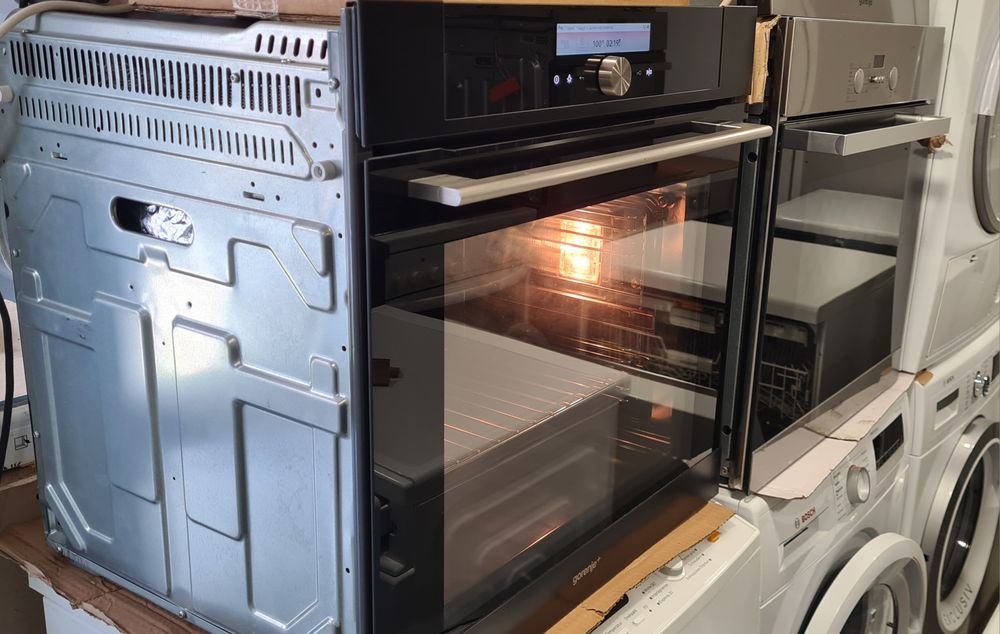 Фурна за вграждане Gorenje + TFT дисплей  Пиролиза  А+
