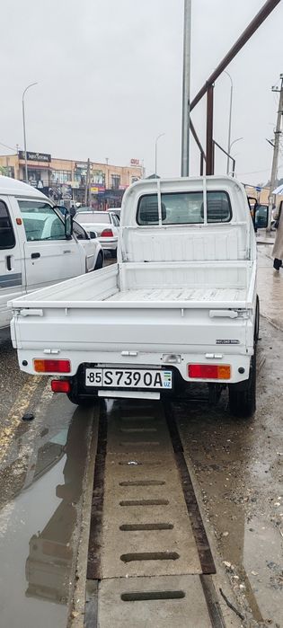 Автомобиль Шевралет Лабо