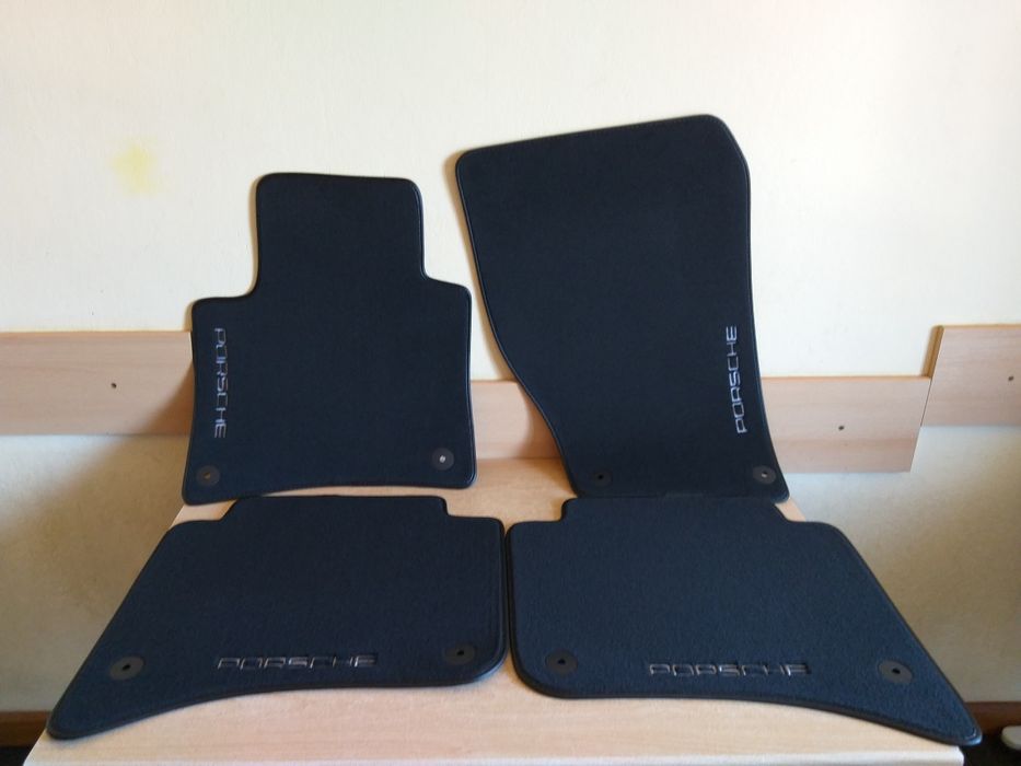 Covorase auto din mocheta dedicate PORSCHE CAYENNE