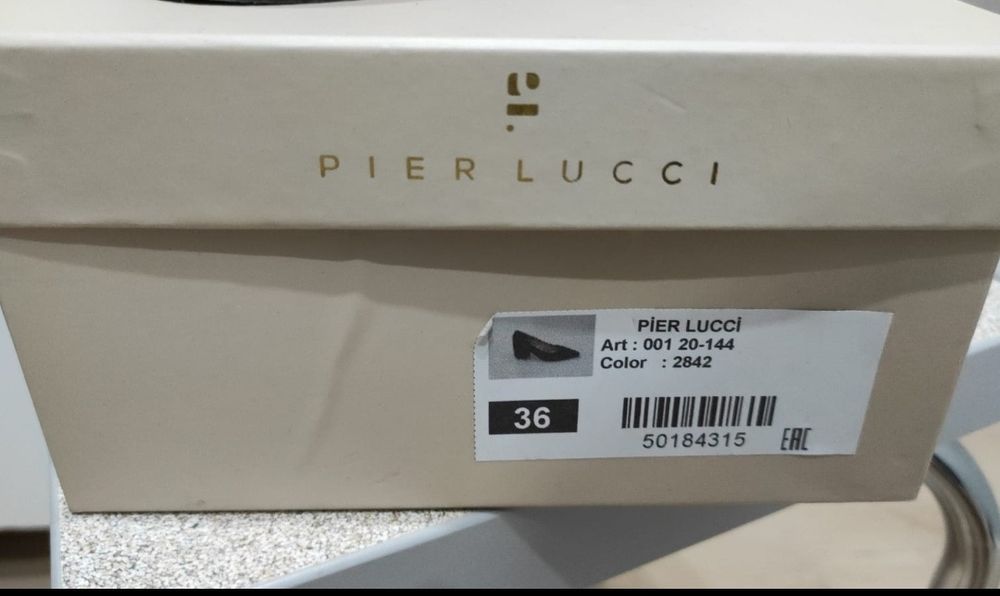 Продается женские туфли