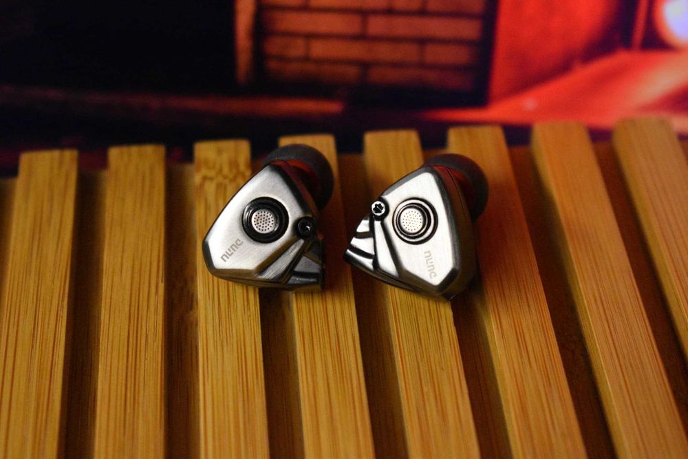 Нови- неотваряни DUNU TITAN S HIFI In-ear  11mm Dynamic Driver