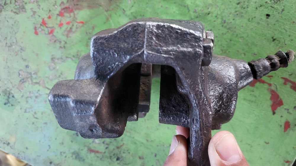 W210 E230 заден ляв спирачен апарат