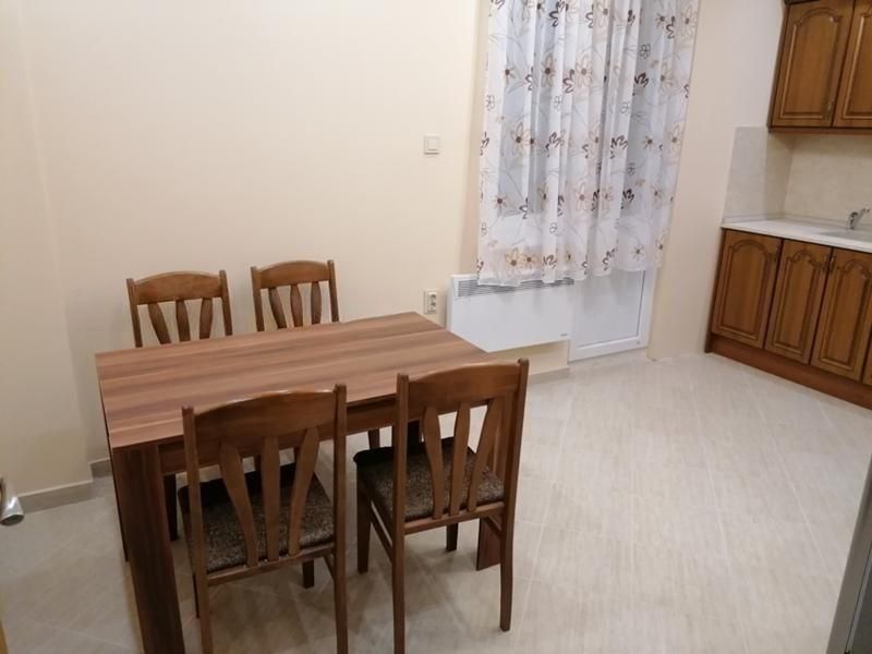 Дава се под наем Тристаен апартамент в София, Горна баня - 82 кв.м за 483.99 € - Снимка #2