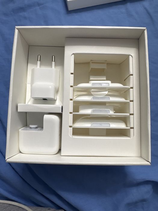 Apple universal Dock