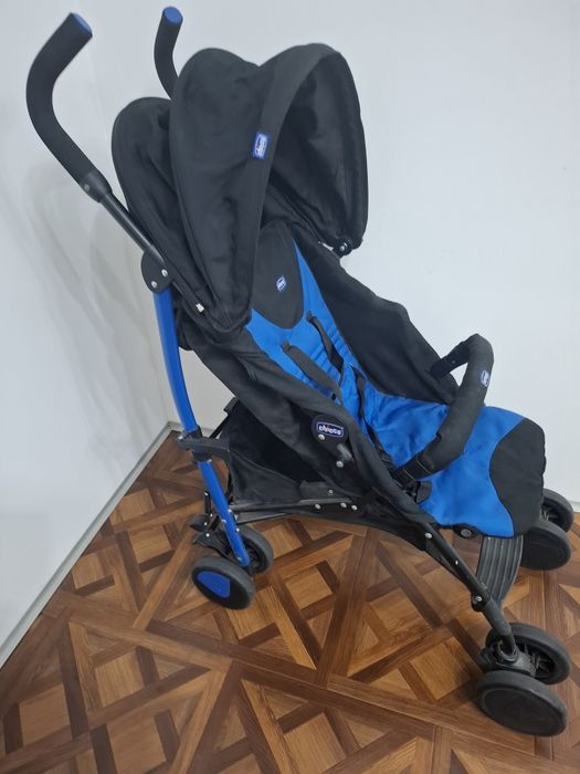 Продам прогулочную каляску