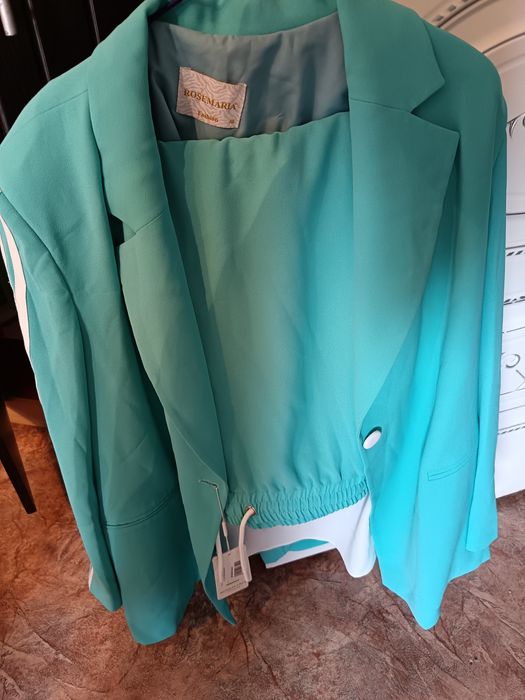 Продам костюм!!!