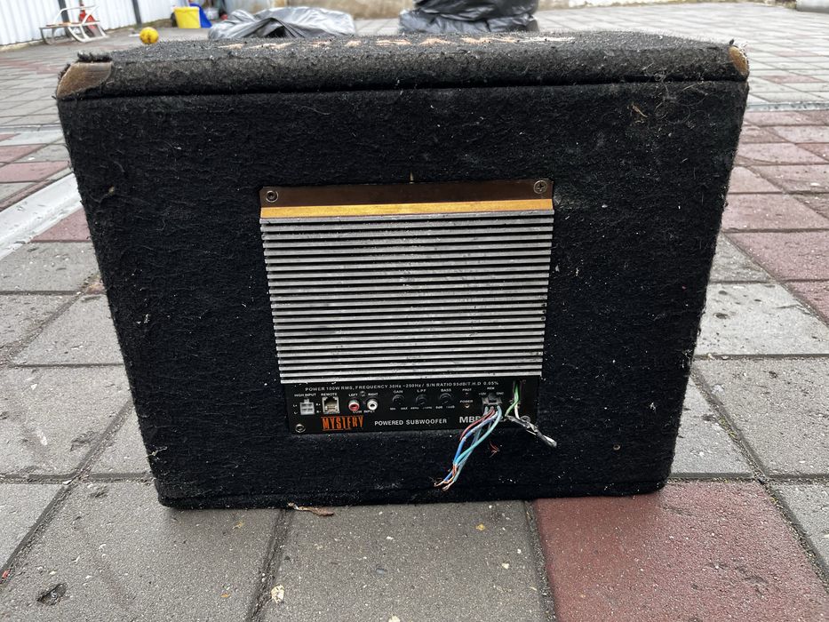 Продам сабвуфер небольшой