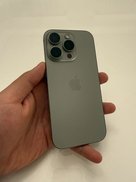 Iphone 16 pro; 1tb