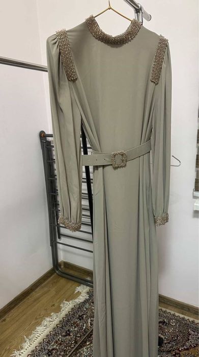 Элегантное платье