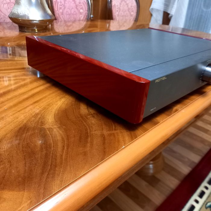 Rotel rhc-10 предварительный усилитель