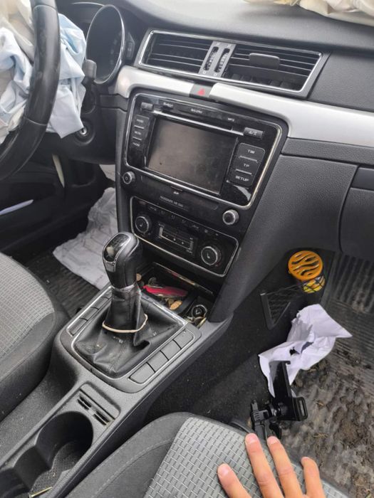 Skoda Superb 2 1.8TSI на части