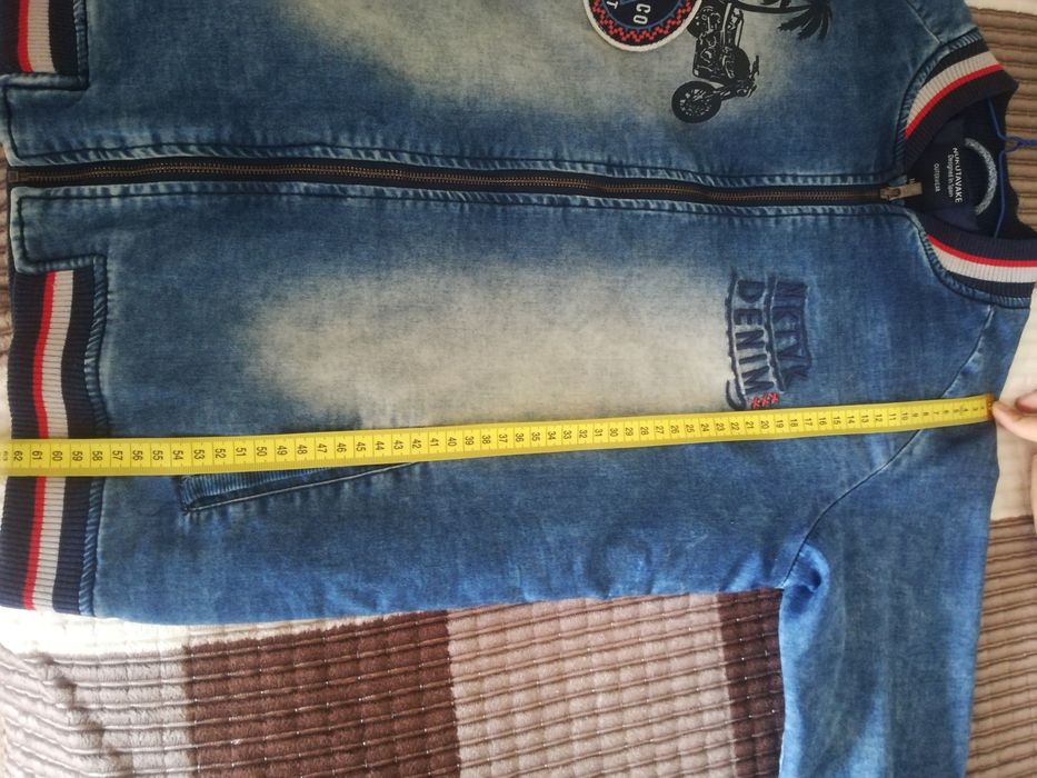 Продам ветровку для мальчика