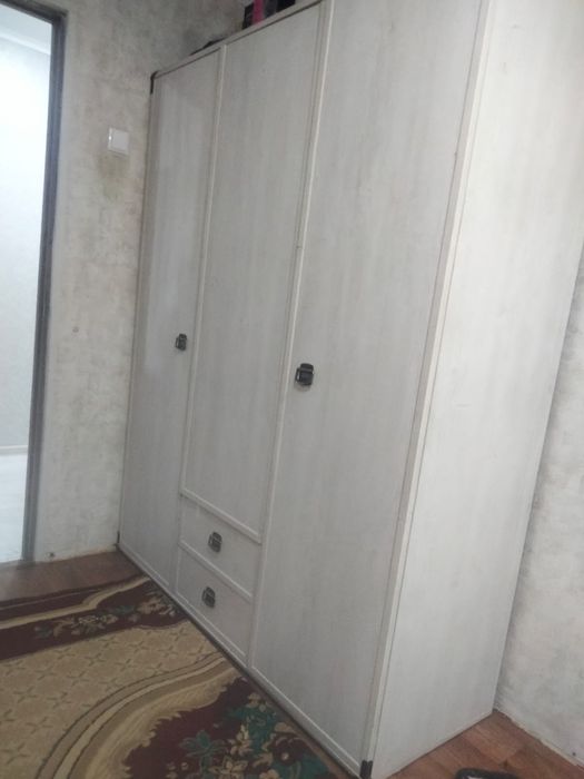 Шкаф прихожий спальный