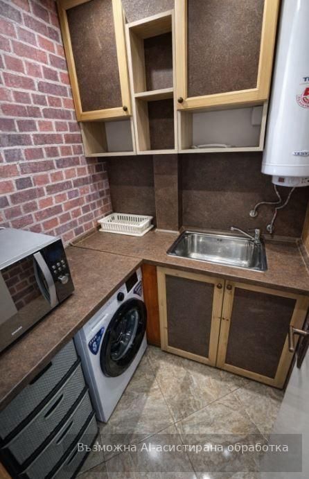 Дава се под наем Двустаен апартамент в Варна, Център - 55 кв.м за 458.49 € - Снимка #1