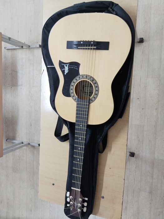 Жана гитара сатылады