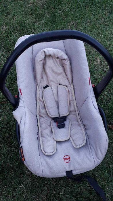 Порт бебе - бебешко столче за кола, употребявано