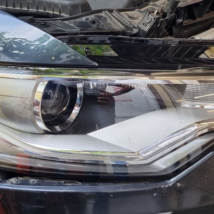 Inlocuire sticle faruri audi a6 c7 geam far a6 audi sticla lipire faru