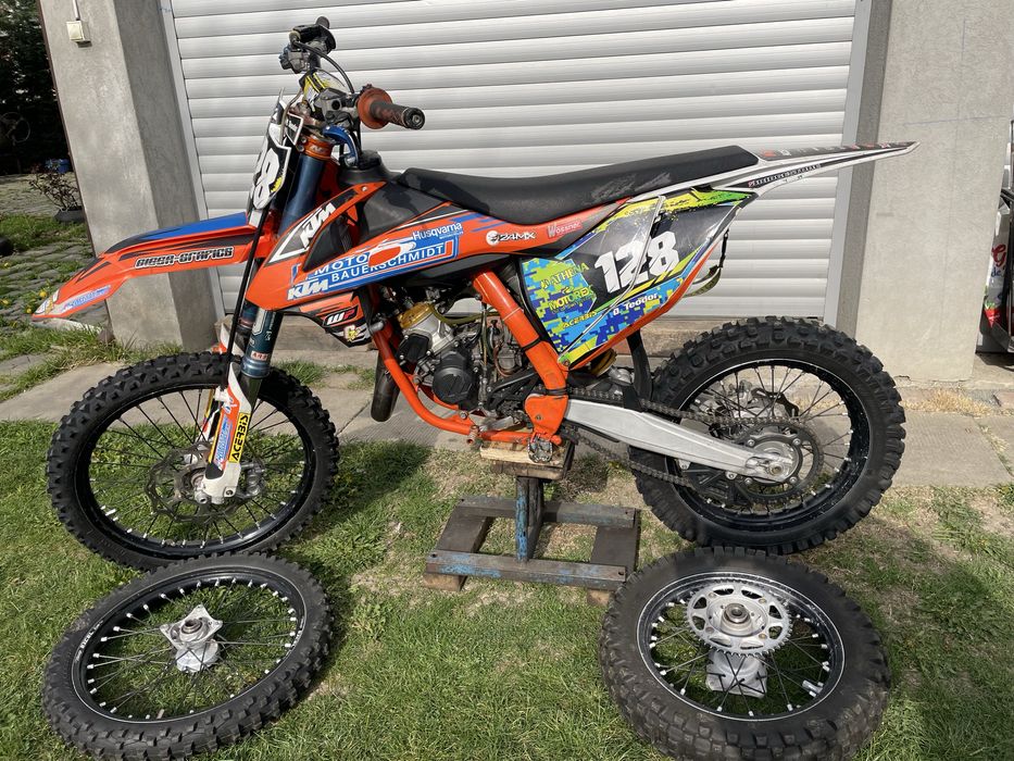 Vând motocicleta KTM SX 2019