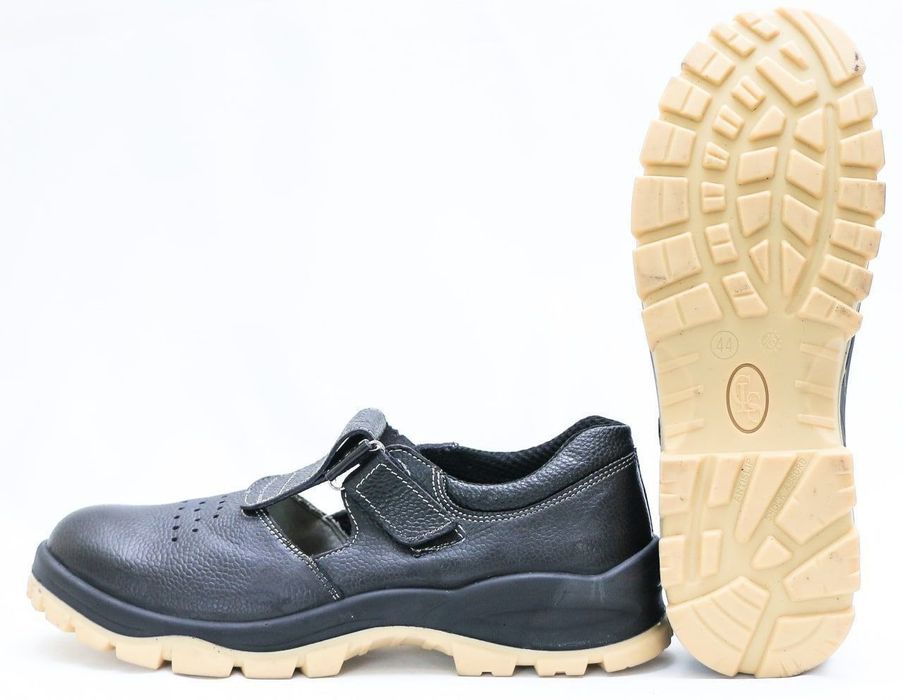 Спецобувь.  Очень быстрое выполнение заказа. Спецобувь для всех видов