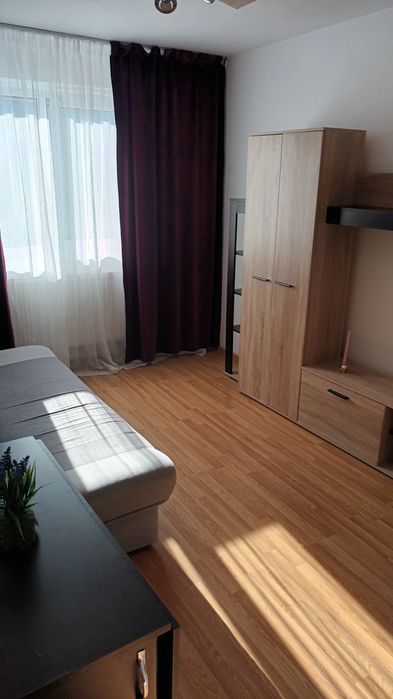 Închiriez garsoniera confort 1. Sunt  proprietar.  Loc Roman