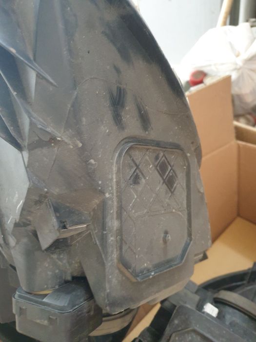 Фары тойота ярис