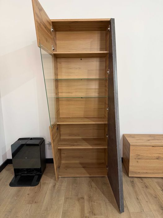Mobila living, dulap sticla, comoda joasa, raft perete in acelas stil